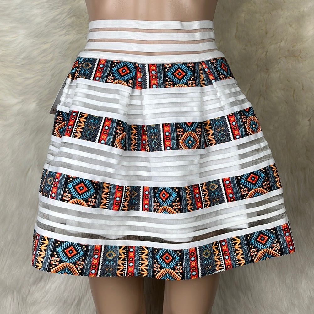 DRESS UP PATTERNED FLAIR SKIRT